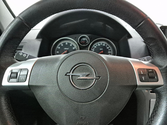 Opel Astra Enjoy, 2011 года, пробег 204701 км