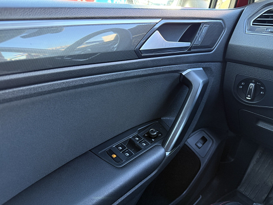 Volkswagen Tiguan Exclusive, 2017 года, пробег 127884 км