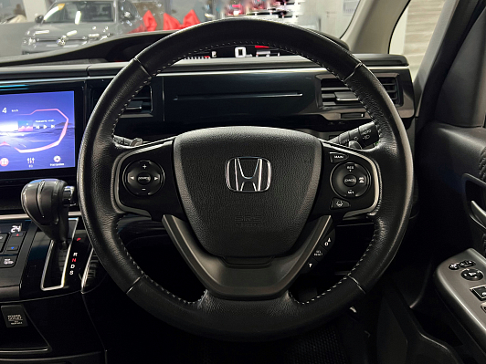 Honda Stepwgn, 2015 года, пробег 167880 км