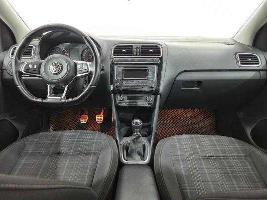 Volkswagen Polo Highline 15-18, 2017 года, пробег 123450 км