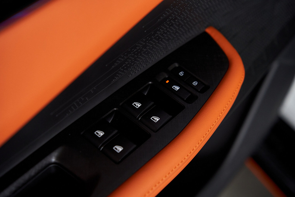 Changan UNI-V Люкс, белый