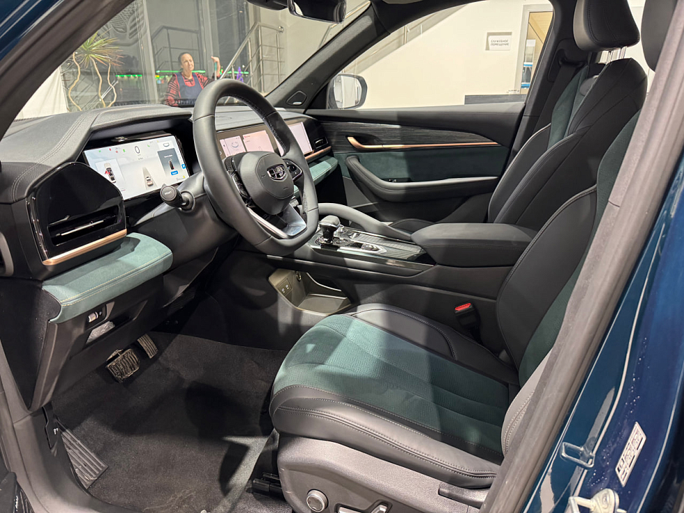 Geely Monjaro Exclusive, синий