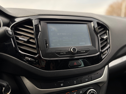 Lada (ВАЗ) Vesta Luxe, 2019 года, пробег 113000 км