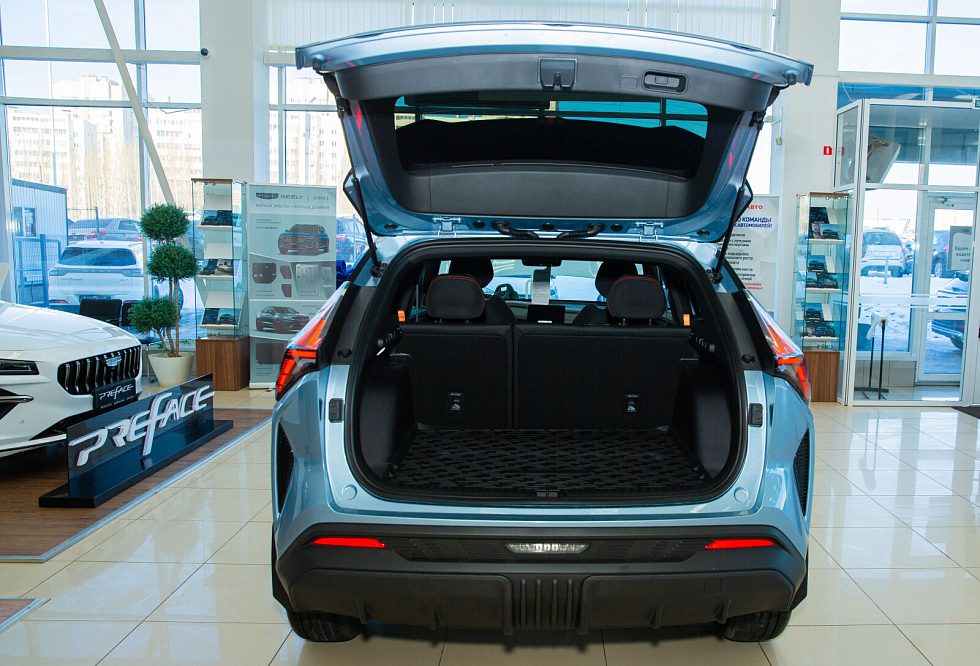 Geely Cityray Luxury, голубой