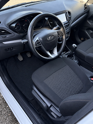 Lada (ВАЗ) Vesta Comfort Multimedia, 2017 года, пробег 144800 км