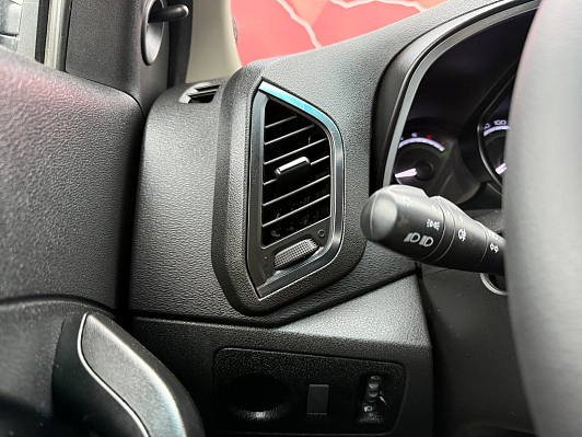 Lada (ВАЗ) XRAY Optima Air conditioner (2018), 2017 года, пробег 128280 км