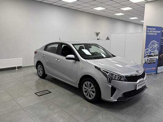 Kia Rio, 2020 года, пробег 73000 км