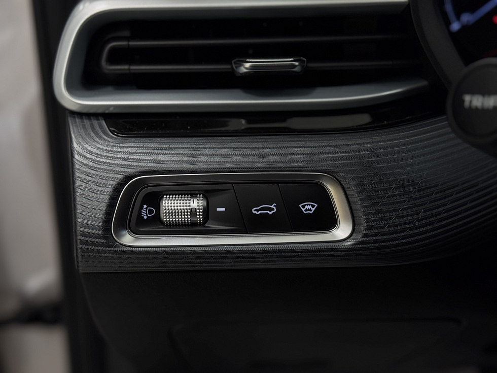 Geely Emgrand Luxury, бежевый