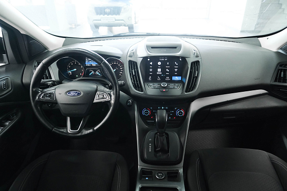 Ford Kuga Trend, 2017 года, пробег 251000 км