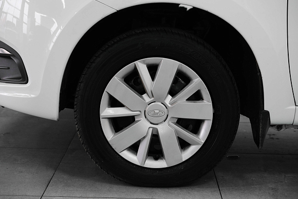 Lada (ВАЗ) Granta Standard, 2023 года, пробег 40000 км