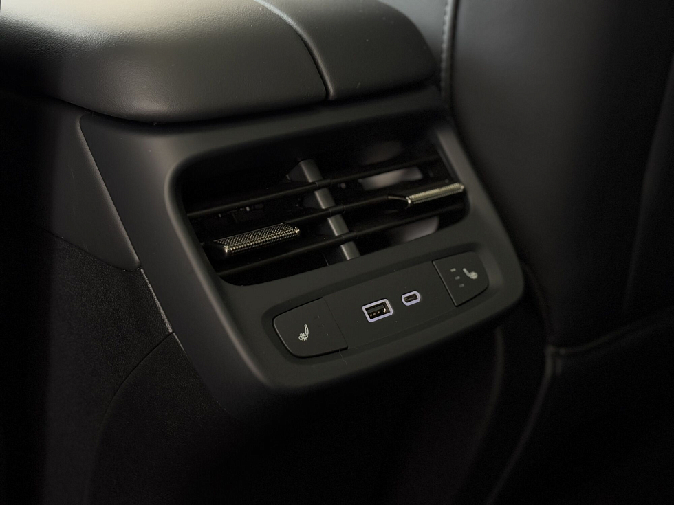 Omoda C7 Драйв, зеленый