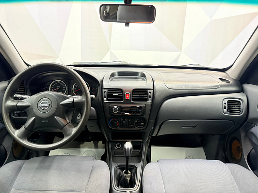 Nissan Almera, 2004 года, пробег 237670 км