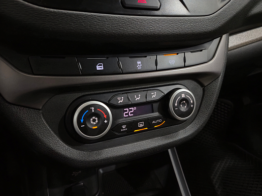 Lada (ВАЗ) Vesta Luxe Prestige (2019-2021), 2020 года, пробег 61171 км