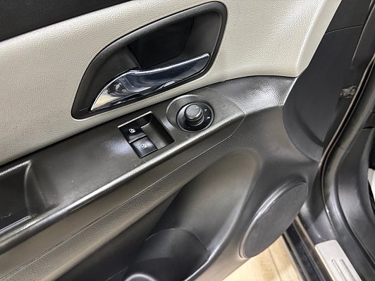 Chevrolet Cruze LS, 2012 года, пробег 165441 км