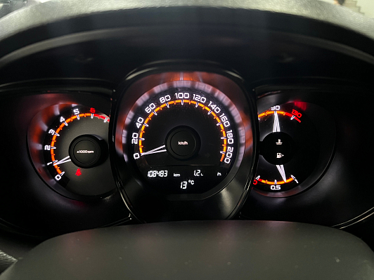 Lada (ВАЗ) Vesta Comfort Winter, 2020 года, пробег 108000 км