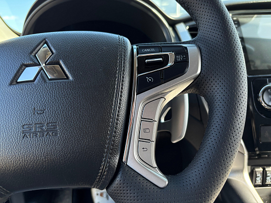 Mitsubishi Pajero Sport Intense, 2018 года, пробег 129609 км