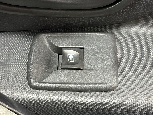 Renault Logan Stepway Drive, 2019 года, пробег 64000 км