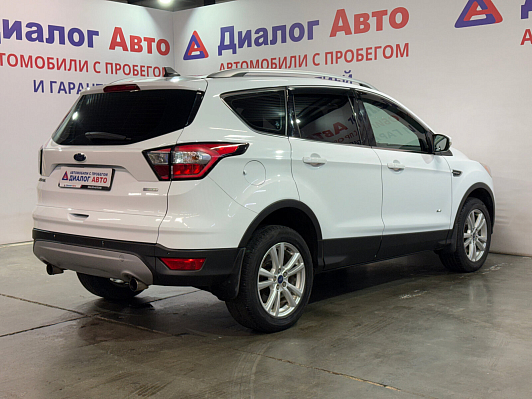 Ford Kuga, 2016 года, пробег 101400 км