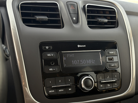 Renault Sandero Stepway Life, 2019 года, пробег 128784 км