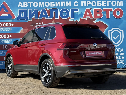 Volkswagen Tiguan Exclusive, 2017 года, пробег 127884 км