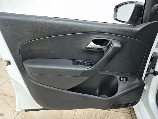 Volkswagen Polo Conceptline, 2018 года, пробег 106679 км