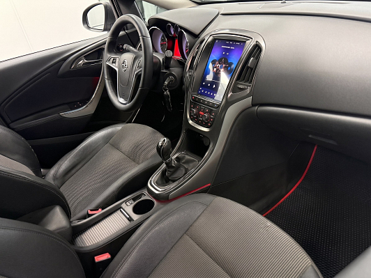 Opel Astra Cosmo, 2011 года, пробег 208000 км
