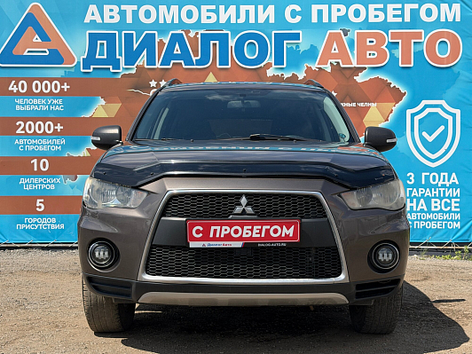 Mitsubishi Outlander Intense, 2010 года, пробег 252000 км