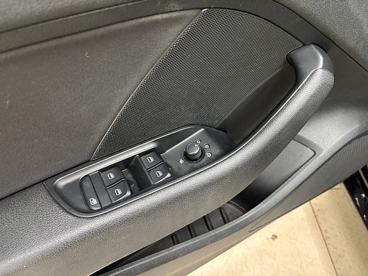 Audi A3 Attraction, 2015 года, пробег 166821 км