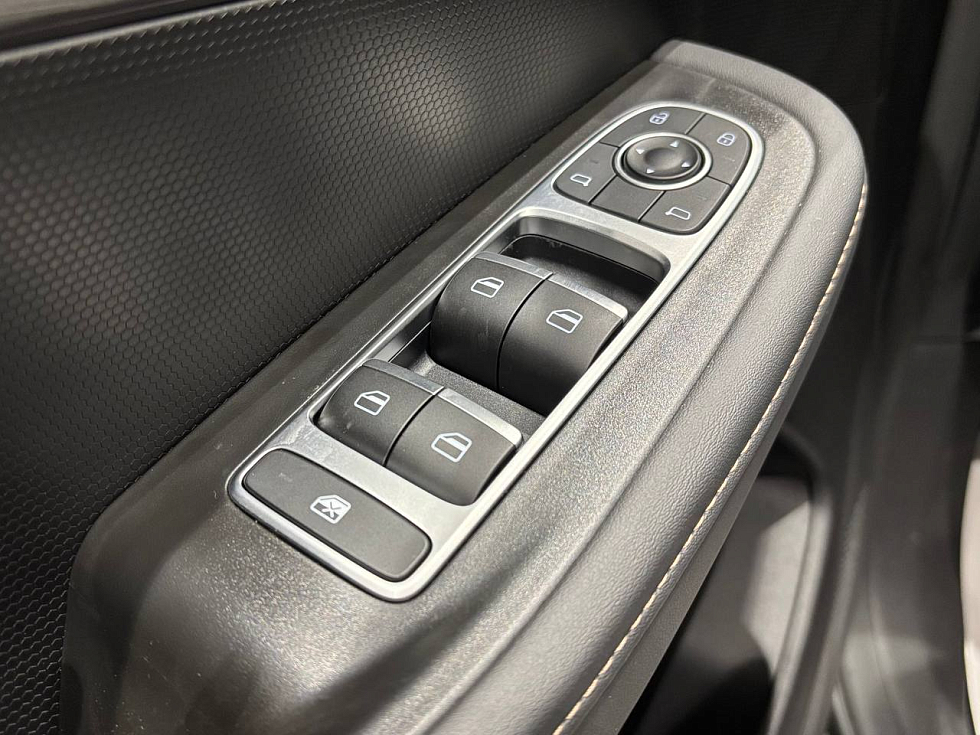 Omoda C5 Ultimate, серебряный