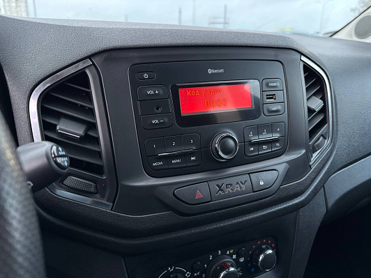 Lada (ВАЗ) XRAY Comfort, 2018 года, пробег 137876 км