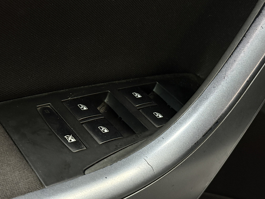 Opel Astra, 2013 года, пробег 222890 км