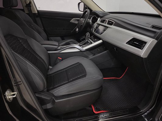 Geely Atlas Comfort, 2019 года, пробег 156520 км