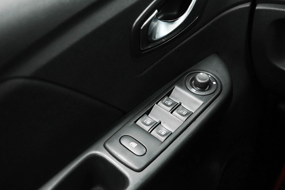 Renault Kaptur Drive, 2019 года, пробег 139000 км