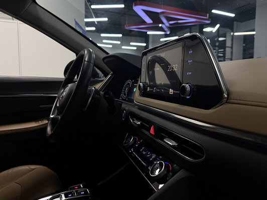 Hyundai Sonata Business + Smart Sense, 2021 года, пробег 124000 км