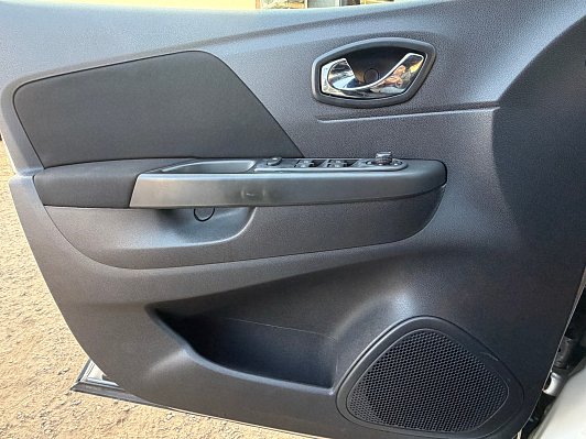 Renault Kaptur Play, 2017 года, пробег 150000 км