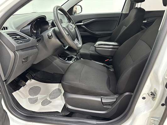 Lada (ВАЗ) Vesta 50 Anniversary, 2017 года, пробег 145540 км