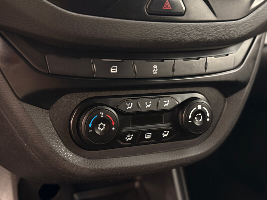 Lada (ВАЗ) Vesta Comfort, 2018 года, пробег 95000 км