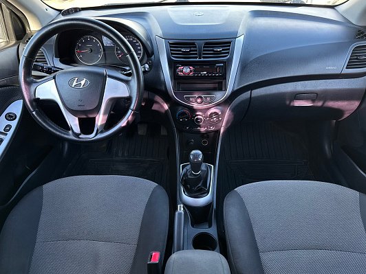 Hyundai Solaris Comfort, 2012 года, пробег 190666 км