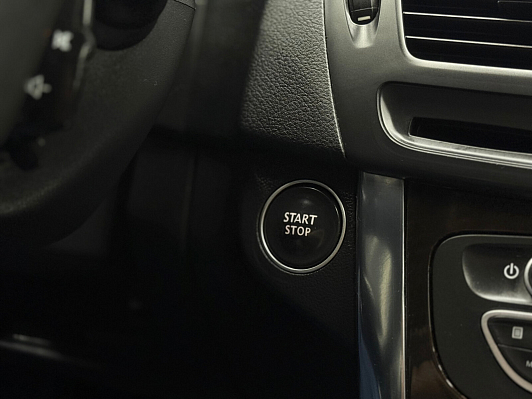 Renault Latitude Privilege, 2012 года, пробег 217598 км