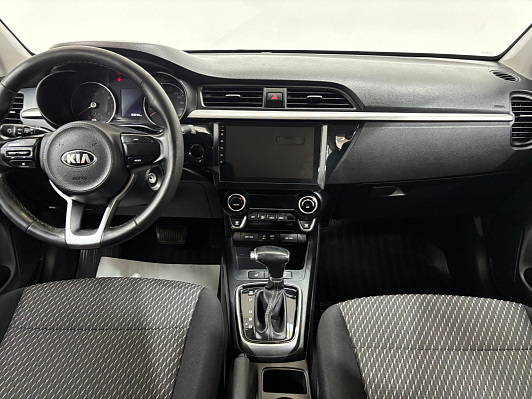 Kia Rio Лига Европы, 2018 года, пробег 97209 км