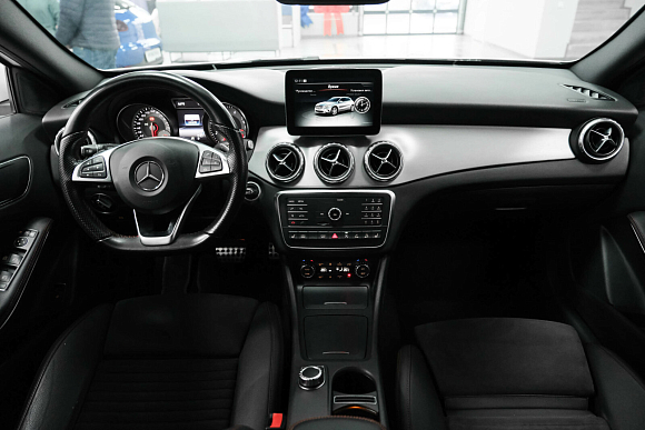 Mercedes-Benz GLA GLA 250 4MATIC Особая серия, 2016 года, пробег 161675 км