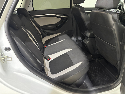 Lada (ВАЗ) Vesta Comfort, 2019 года, пробег 125619 км