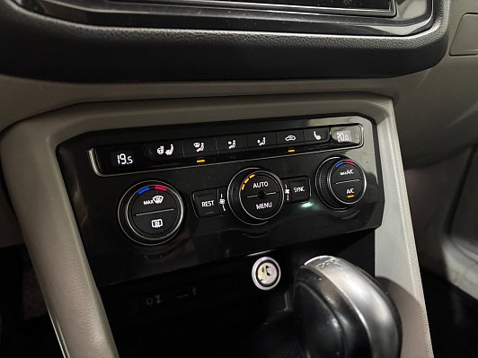 Volkswagen Tiguan CONNECT, 2017 года, пробег 167980 км