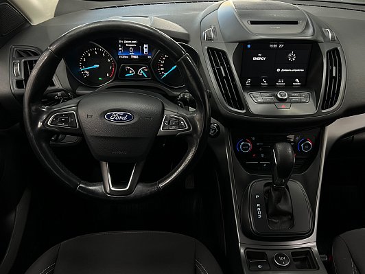 Ford Kuga Trend Plus (2017), 2018 года, пробег 111372 км
