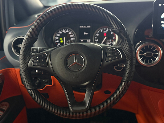 Mercedes-Benz V-Класс, 2023 года, пробег 28000 км