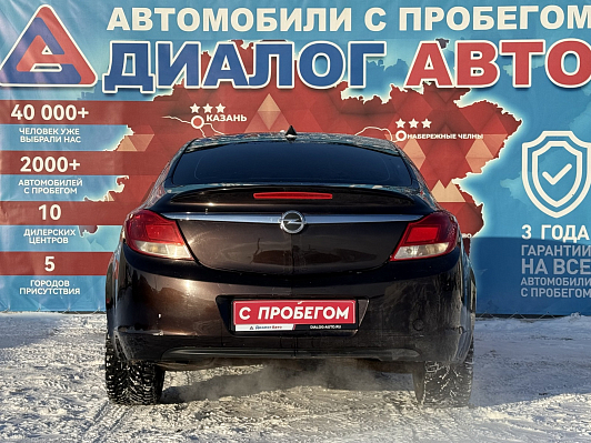 Opel Insignia Essentia, 2013 года, пробег 236000 км