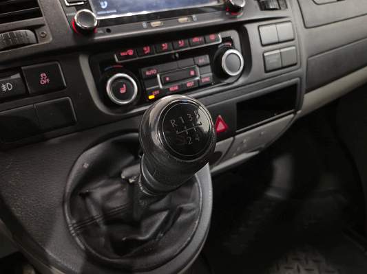 Volkswagen Caravelle, 2013 года, пробег 231960 км