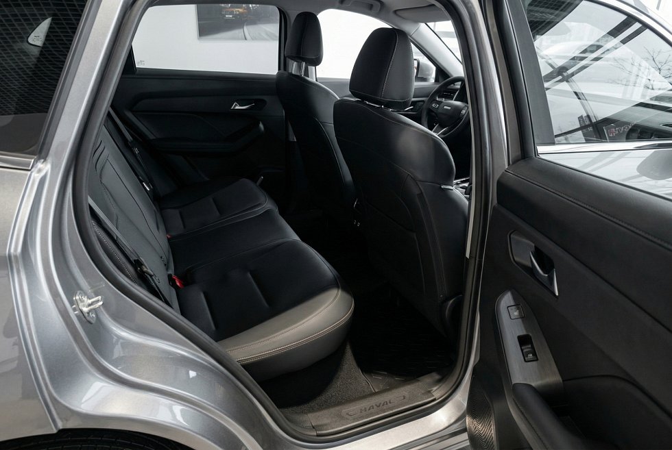 Haval Jolion Премиум, серый