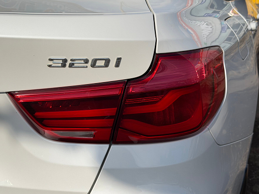 BMW 3 серии 320i xDrive M Sport, 2018 года, пробег 260000 км