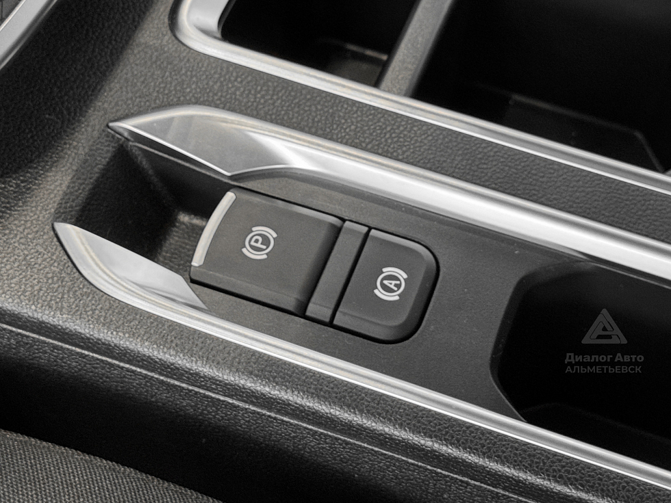 Haval M6 Старт, серебряный